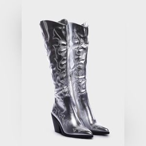 NEVER WORN Azalea Wang Metallic Mimi Cowboy Boots - Size 6
